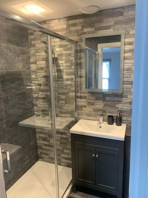 Newly Converted 3 Bedroom Apartment In Ulverston Ngoại thất bức ảnh